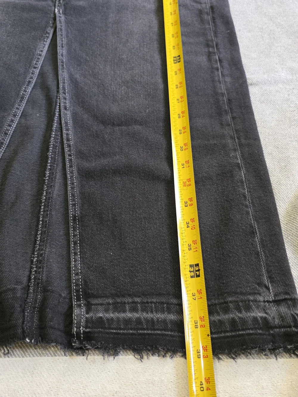 Rails Manhattan Skirt in the color Eclipse Front Slit